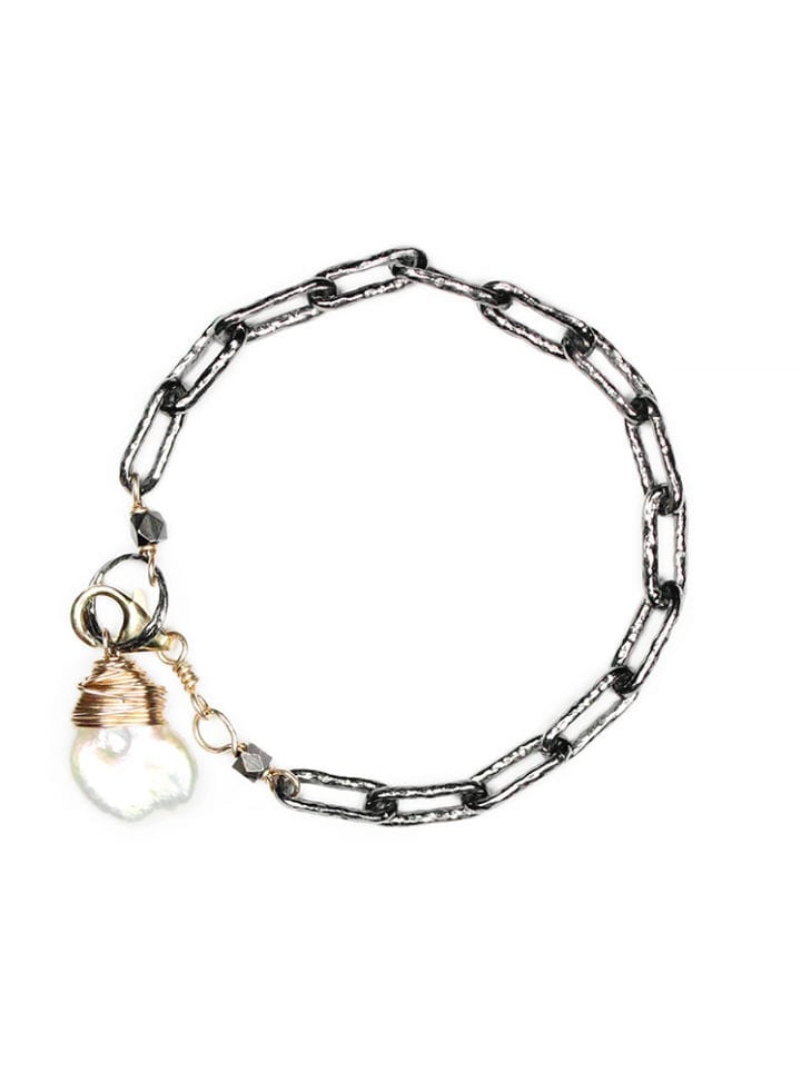 Petal Pearl Heavy Chain Bracelet